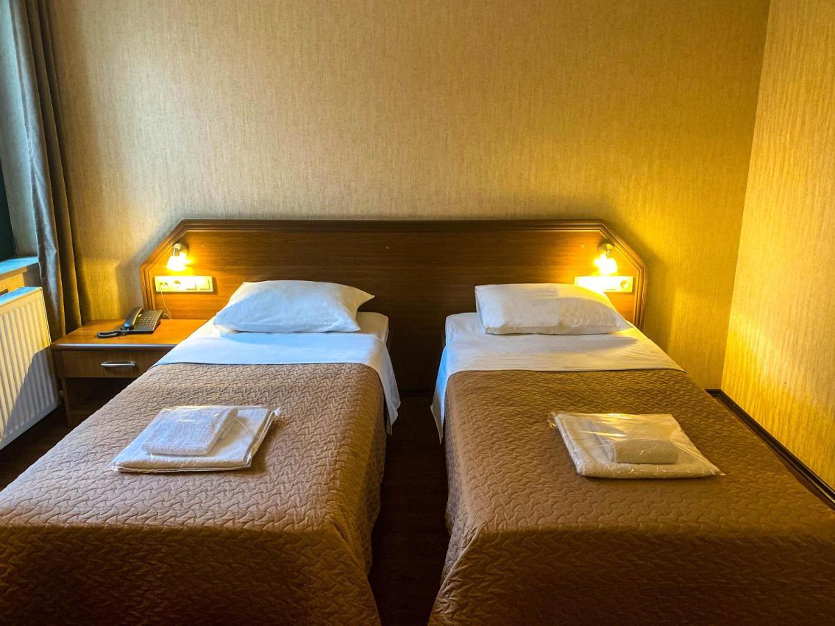 Batesta Hotel Tbilisi Buitenkant foto